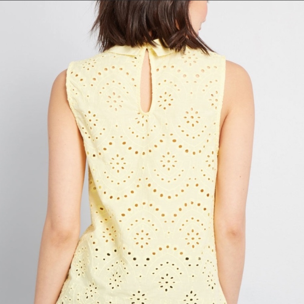 ModCloth Eyelet In The Sun Top - Picture 2 of 8